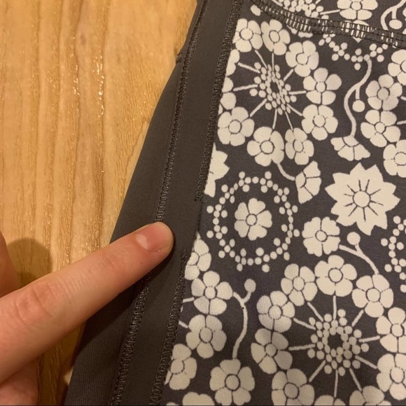 LULULEMON Ignite Crop Twiggy Printed Nimbus Soot - Picture 13 of 13